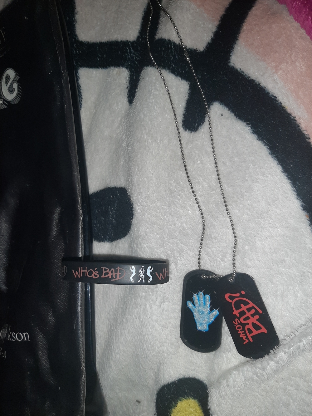 Michael Jackson Black Tote Bag with Rubber Bracelet And Dog Tags - Picture 9 of 10
